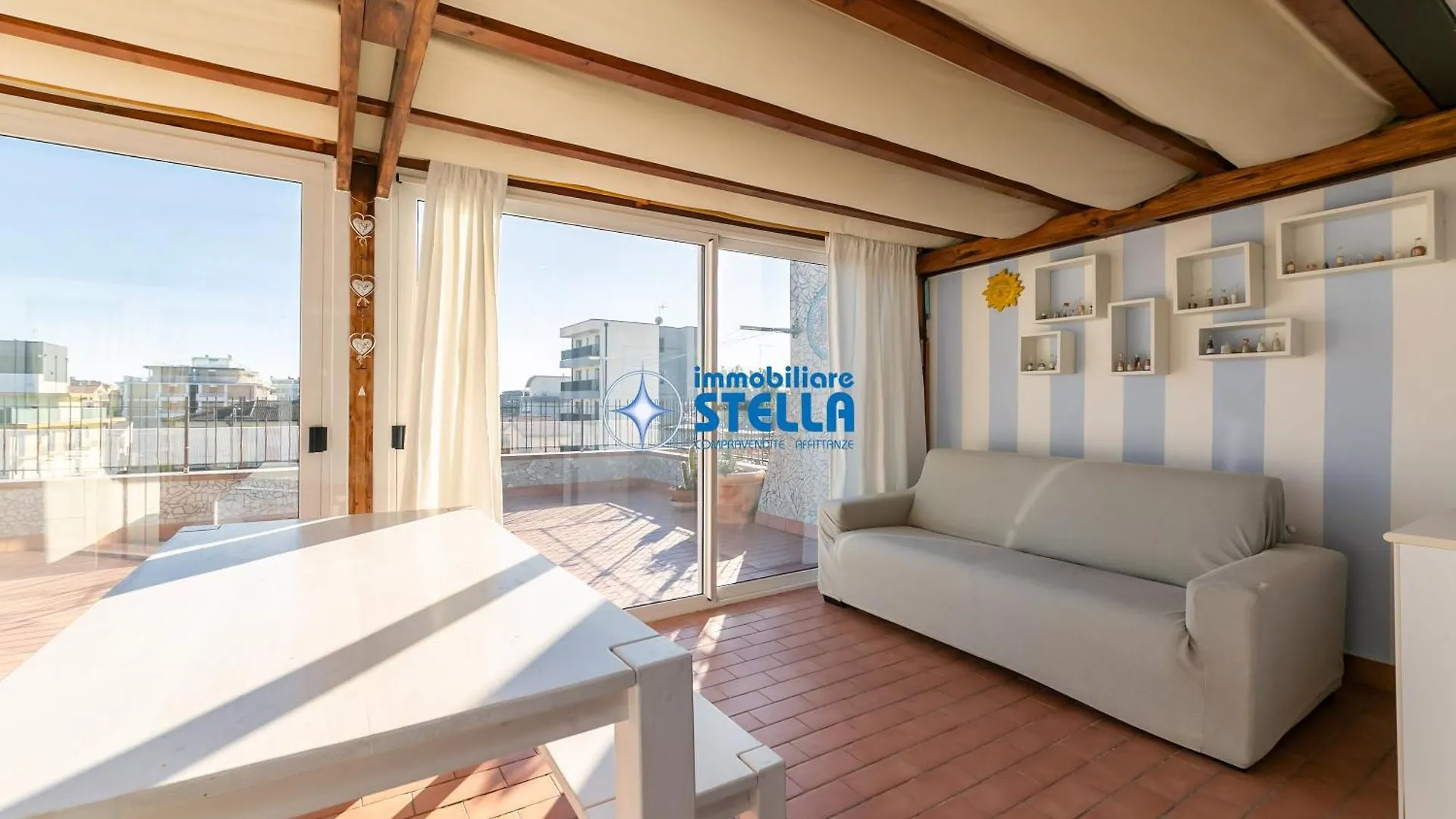 Condominio London ليدو دي يسولو 0*,