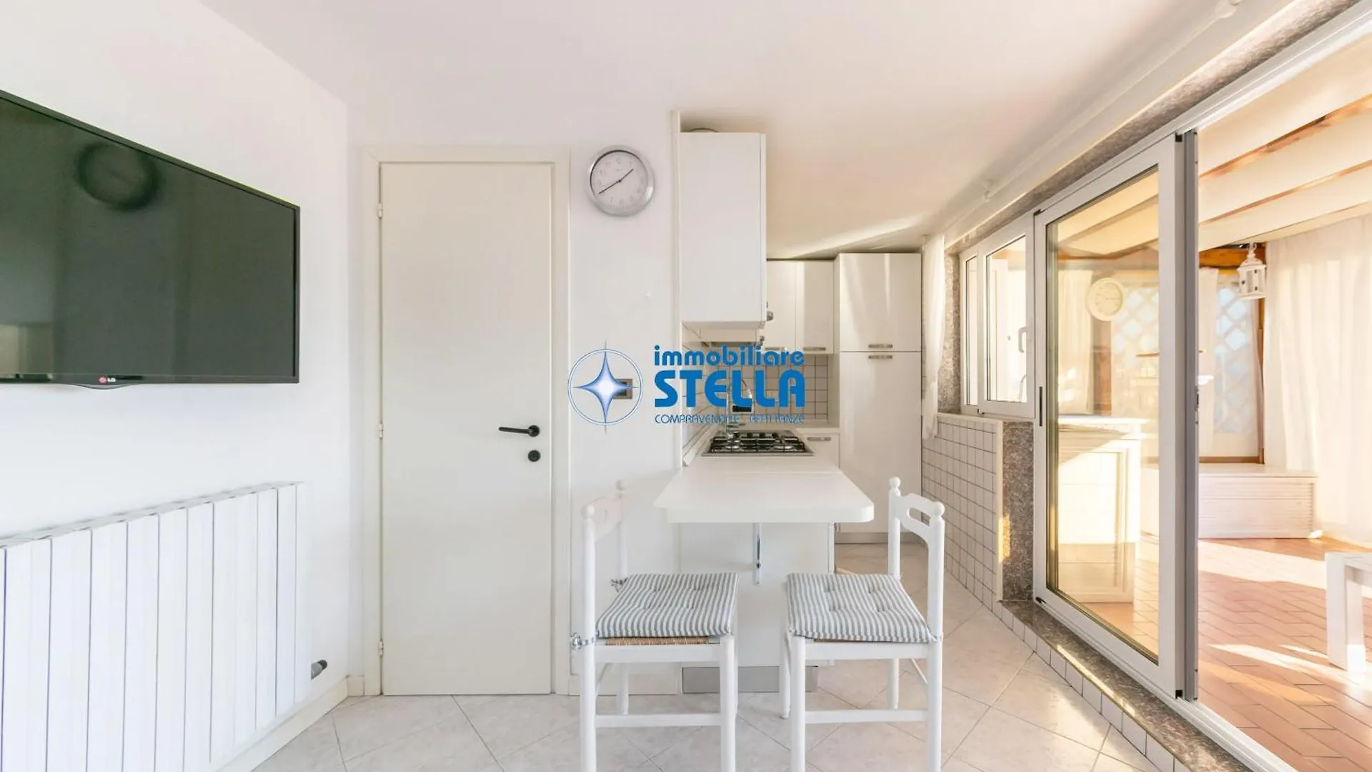 Condominio London ليدو دي يسولو شقة